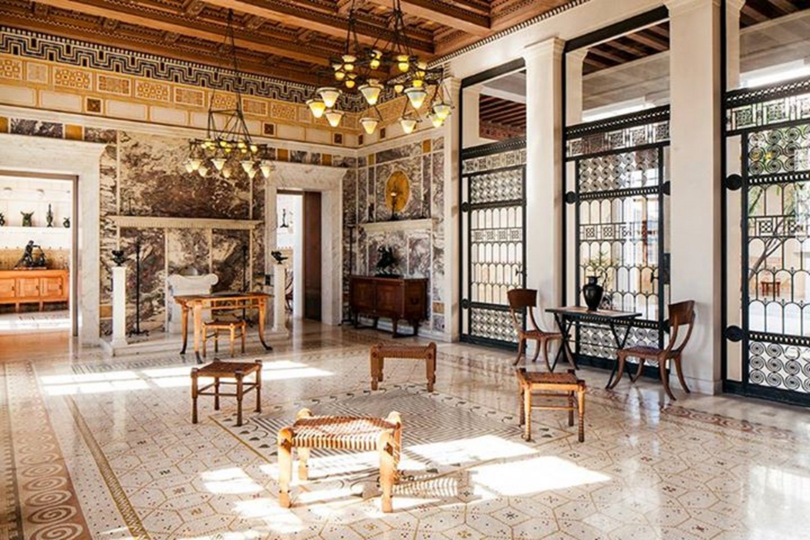 French Riviera Style | How to use it at home | TrendBook Trend Forecasting